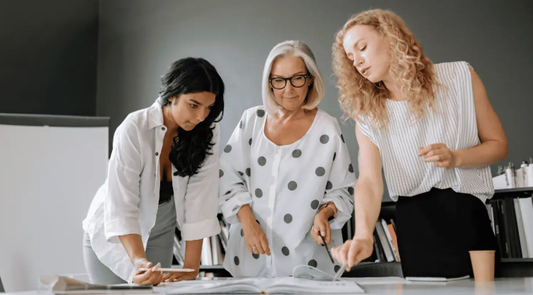 Exec Coach: Elevating Leadership and Professional Growth