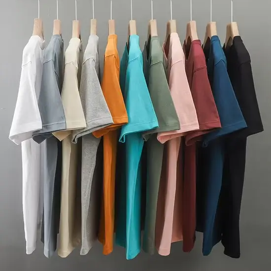 How V-Neck T-Shirts Fit Into Modern Casual Wardrobes